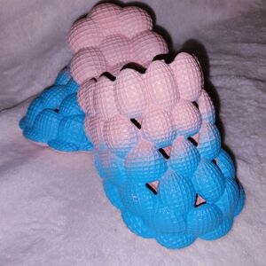 SHEIN Pink Blue Massaging Bubble Slippers